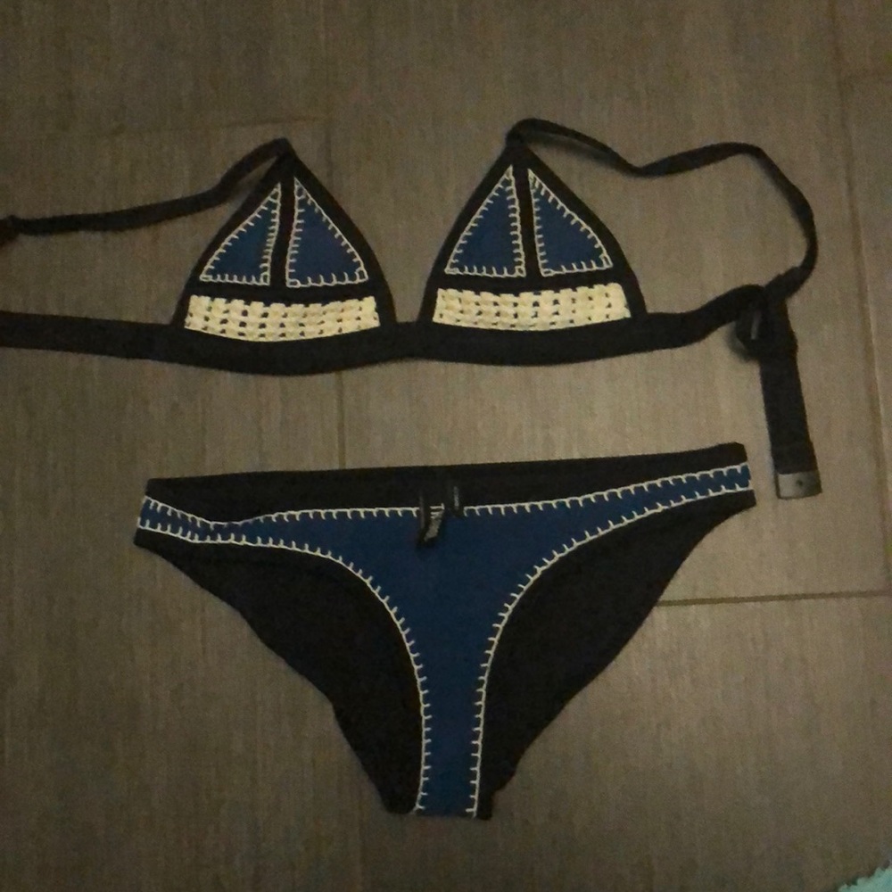 Triangl top and bottom